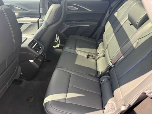 Used 2024 Cadillac Lyriq Luxury w/ LPO, Floor Liner Package AWD/4WD image 25