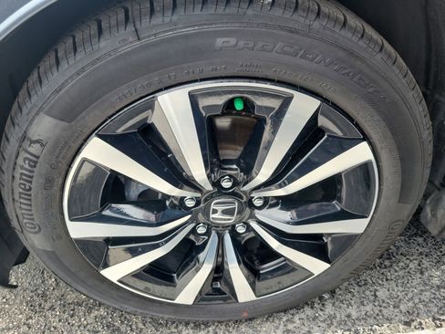 Certified 2024 Honda Civic EX-L image 8