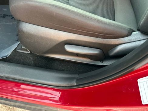 Used 2024 Toyota RAV4 LE image 10