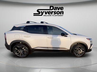New 2026 Nissan Kicks SR w/ Cold Weather Package