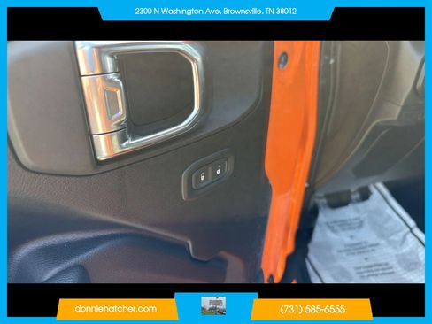 Used 2025 Jeep Wrangler Sport image 11