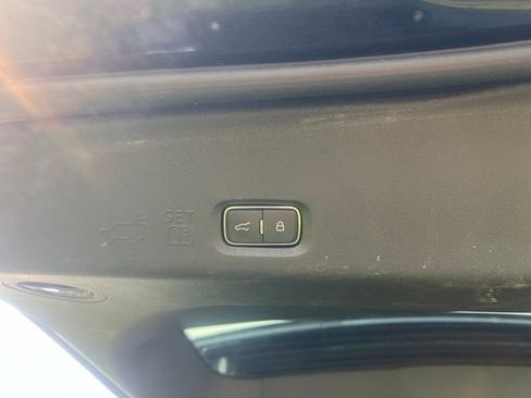 Used 2025 Ford Expedition Max Active AWD/4WD image 16
