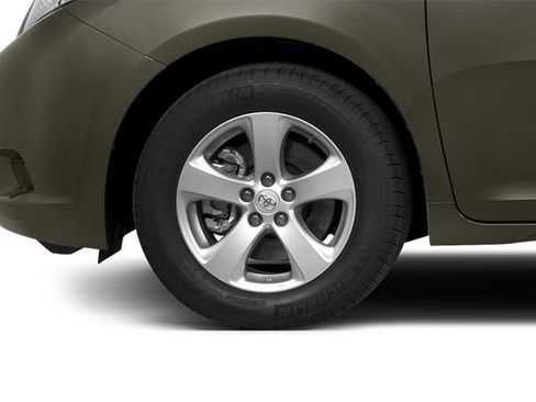 Used 2014 Toyota Sienna LE FWD image 11