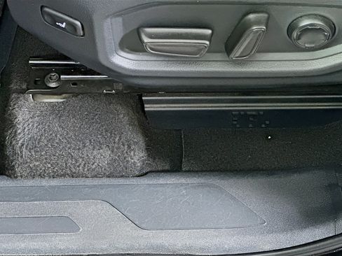 Used 2022 Toyota Tundra 1794 Edition AWD/4WD image 13