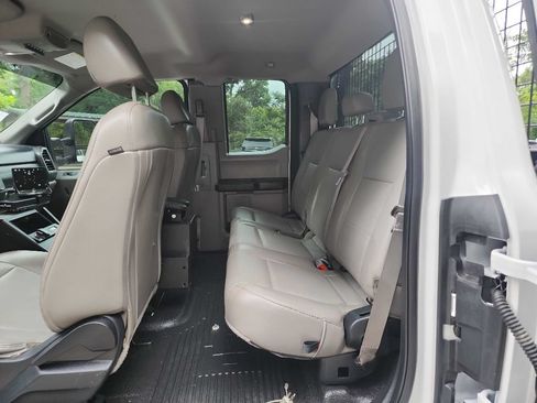 Used 2019 Ford F250 XL w/ Power Equipment Group RWD image 28