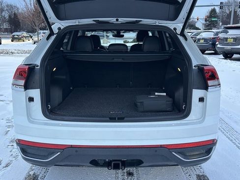 Used 2021 Volkswagen Atlas Cross Sport SEL image 18