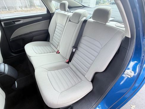 Used 2018 Ford Fusion S FWD image 9