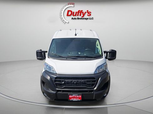 Used 2023 RAM ProMaster 2500 w/ Driver Convenience Group FWD image 16