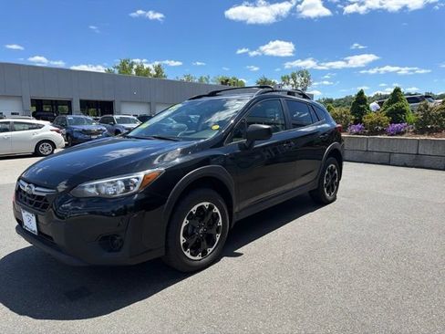 Used 2021 Subaru Crosstrek 2.0i AWD/4WD image 3