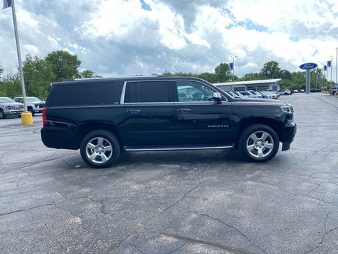 Used 2015 Chevrolet Suburban LTZ RWD image 13