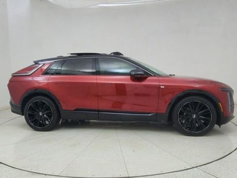 Used 2024 Cadillac Lyriq Sport image 63