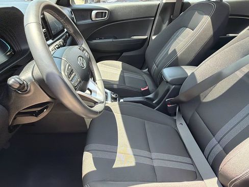 Used 2026 Hyundai Venue SEL FWD image 20