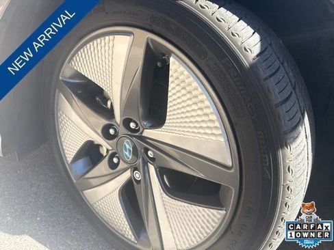 Used 2020 Hyundai Ioniq Limited FWD image 6