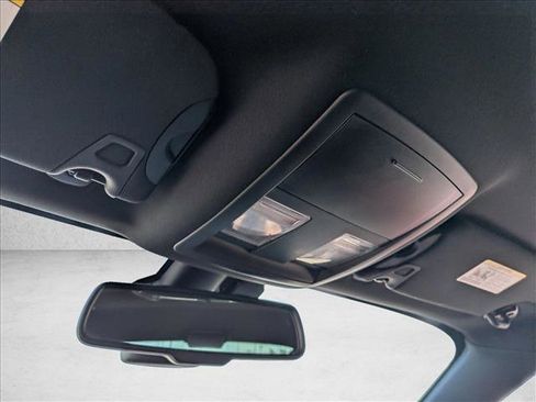 Used 2016 Dodge Challenger R/T image 13