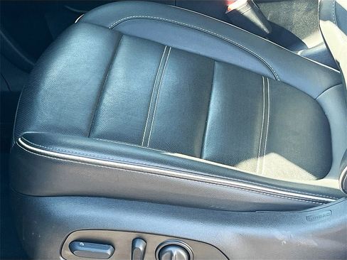 Used 2023 GMC Acadia Denali w/ Denali Ultimate Package image 20