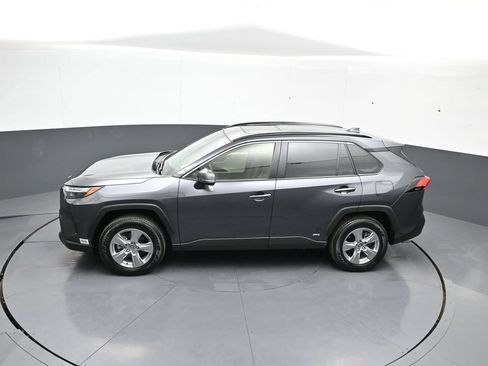 Used 2025 Toyota RAV4 XLE w/ Convenience Package AWD/4WD image 42