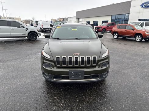 Used 2016 Jeep Cherokee 75th Anniversary image 10