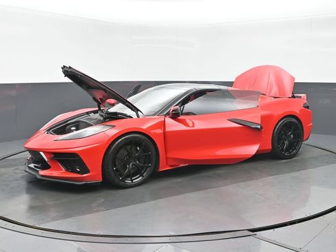 Used 2021 Chevrolet Corvette Stingray Preferred Conv w/ Z51 Performance Package RWD image 34