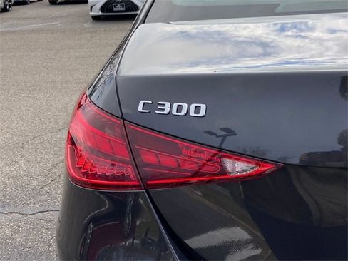 Used 2023 Mercedes-Benz C 300 4MATIC Sedan image 31