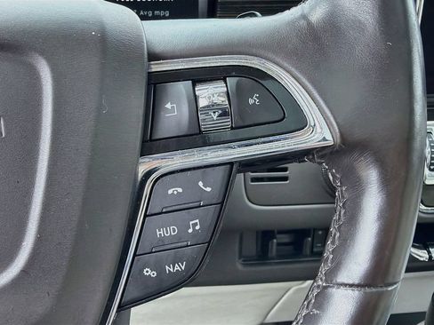 Used 2021 Lincoln Navigator Black Label AWD/4WD image 13