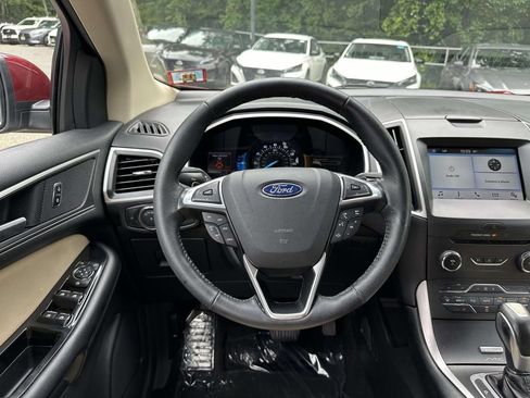Used 2016 Ford Edge SEL w/ Equipment Group 201A AWD/4WD image 12