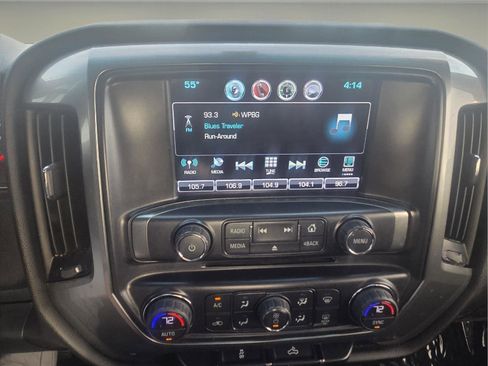 Used 2018 Chevrolet Silverado 1500 LT w/ Texas Edition image 13