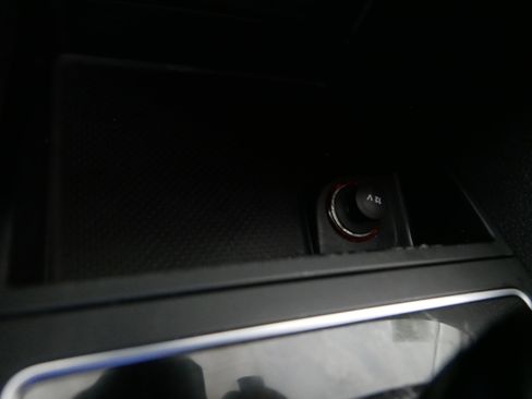 Used 2015 Volkswagen Passat 1.8T Wolfsburg Edition image 29