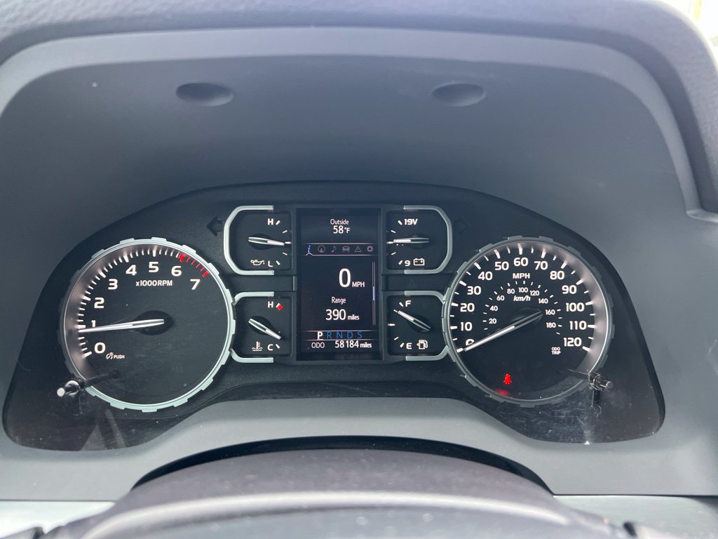 Used 2019 Toyota Tundra Platinum AWD/4WD image 11