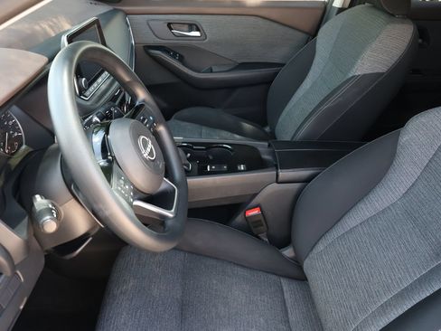 Used 2023 Nissan Rogue SV FWD image 14