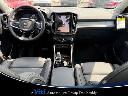 Used 2026 Volvo XC40 B5 Plus w/ Protection Package Premier