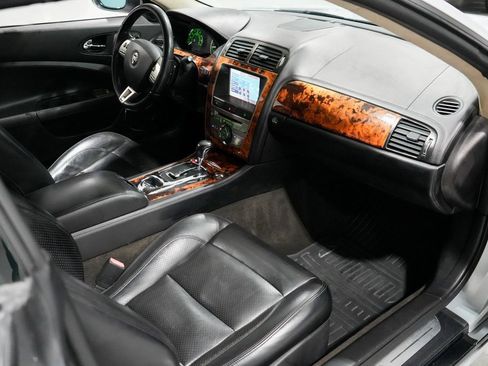 Used 2009 Jaguar XKR R image 18