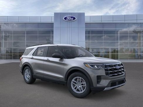 New 2026 Ford Explorer Active image 7