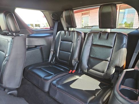 Used 2018 Ford Explorer Sport AWD/4WD image 14