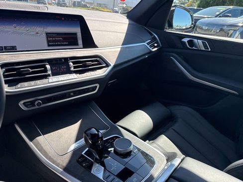 Used 2022 BMW X5 xDrive40i w/ Premium Package image 38