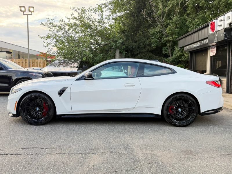 Used 2022 BMW M4 Competition w/ M Carbon Exterior Package RWD image 9
