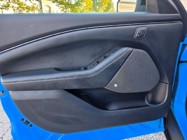 Used 2022 Ford Mustang Mach-E Premium RWD image 15