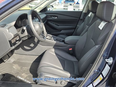 New 2026 Honda Accord EX-L image 9