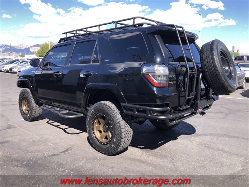 Used 2015 Toyota 4Runner SR5 AWD/4WD image 8