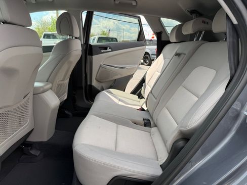 Used 2017 Hyundai Tucson SE AWD/4WD image 17