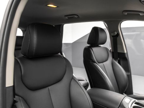 Used 2023 Hyundai Santa Fe XRT image 39