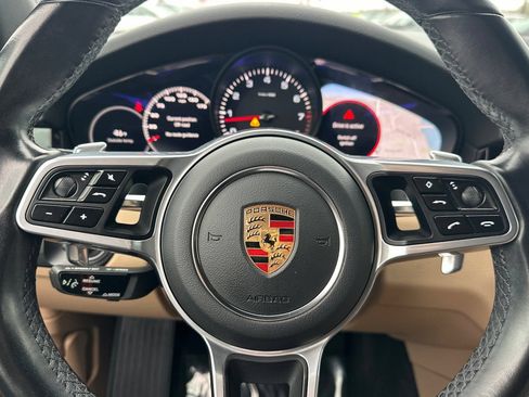 Used 2023 Porsche Cayenne AWD/4WD image 33