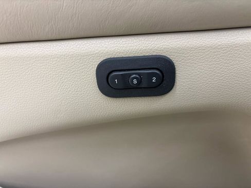 Used 2016 Jeep Grand Cherokee Overland RWD image 27