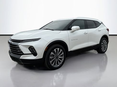 Used 2023 Chevrolet Blazer Premier w/ Driver Confidence II Package image 7