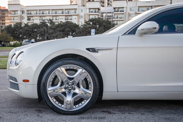 Used 2015 Bentley Flying Spur W12 AWD/4WD image 3