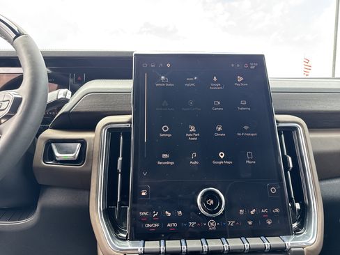 Used 2026 GMC Yukon Denali Ultimate image 24