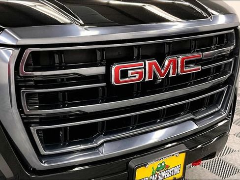 Used 2023 GMC Yukon AT4 w/ Technology Package AWD/4WD image 31