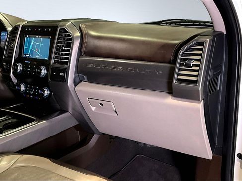 Used 2019 Ford F350 Limited image 27