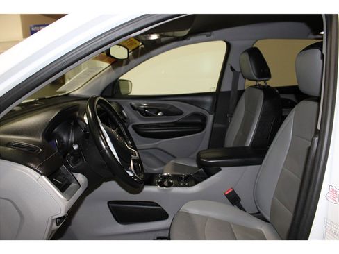 Used 2023 GMC Terrain SLT image 10