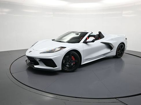 Used 2022 Chevrolet Corvette Stingray Premium Conv w/ Z51 Performance Package RWD image 28