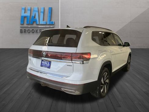 New 2026 Volkswagen Atlas SE image 4